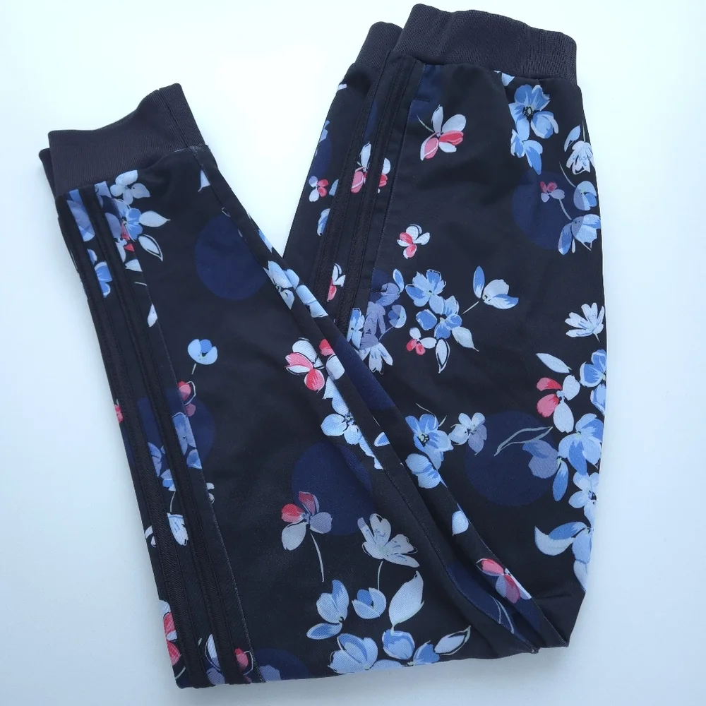 Adidas Girls Floral Printed Tricot Joggers size M (10/12) - Picture 3 of 16